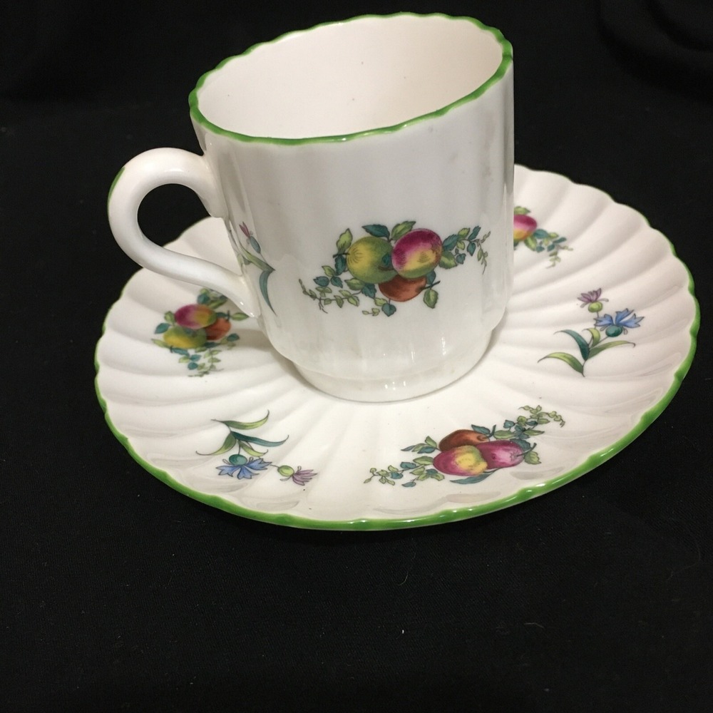 Spode Miniature Cup and Saucer, Fruit Scallop Design with Green Border - Picture 2 of 10